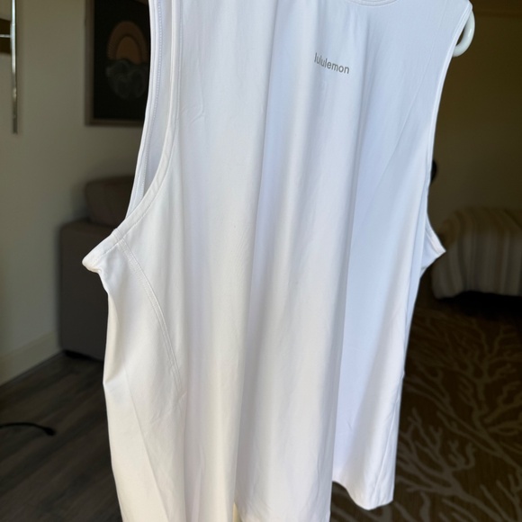 Lululemon Pace Crush Cross-Back Graphic Tank Top - Picture 15 of 15